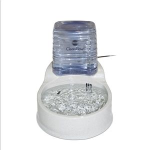 448oz. CleanFlow Filtered Watering Bowl.